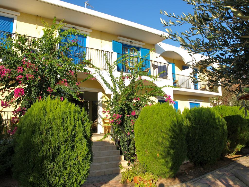 Castellania Hotel Apartments Livadia  Room photo