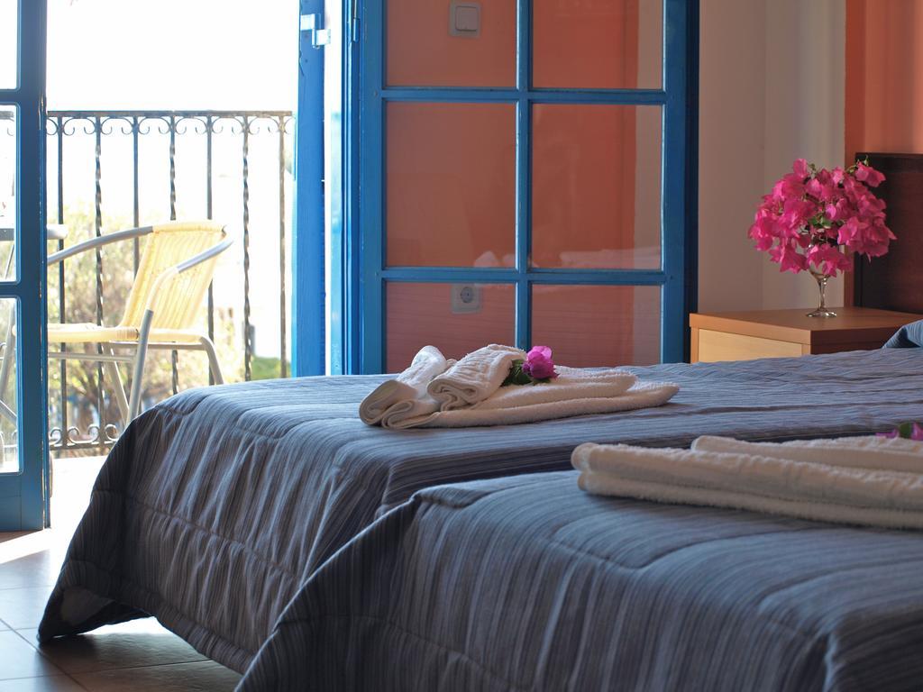 Castellania Hotel Apartments Livadia  Room photo