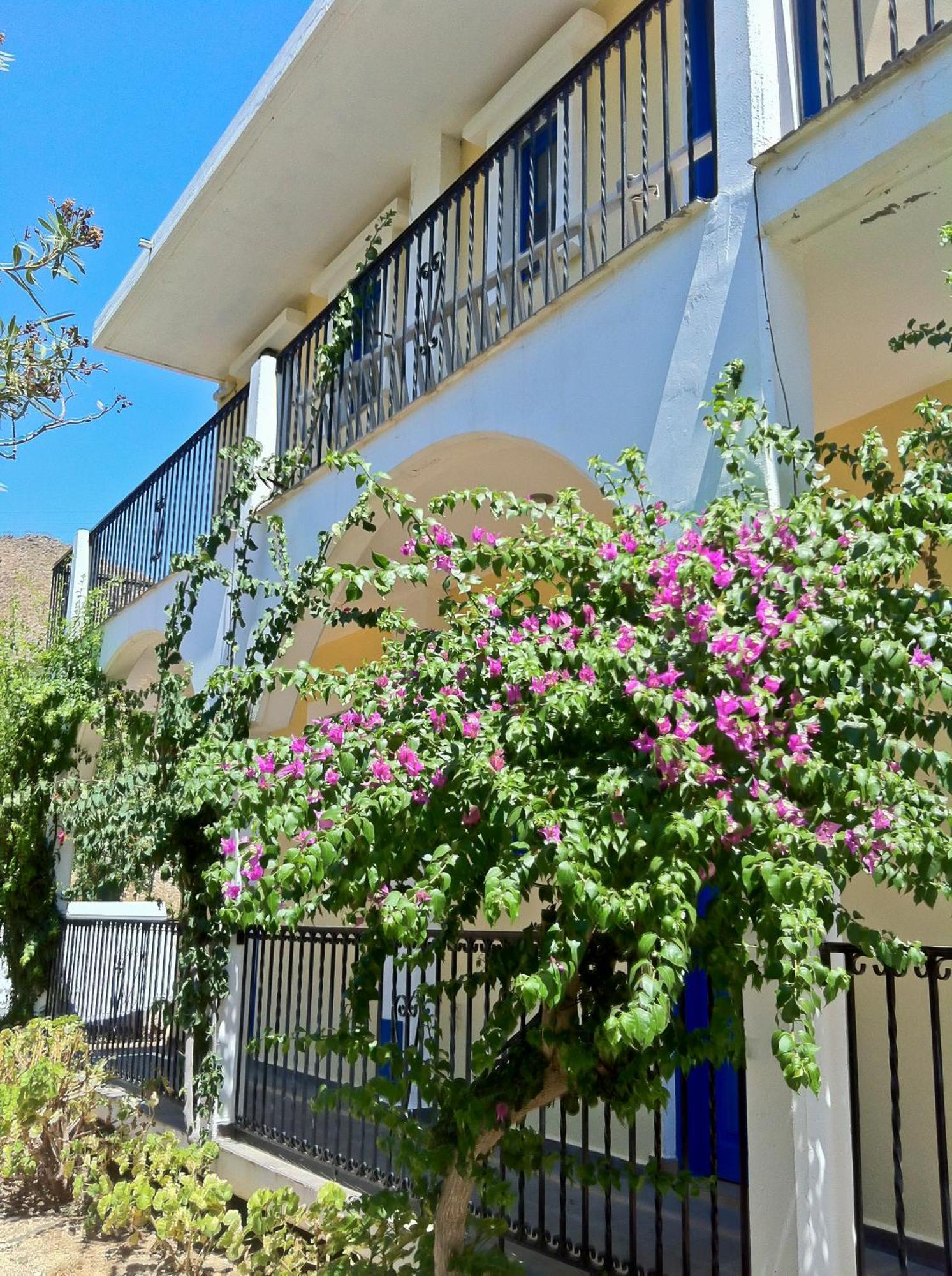 Castellania Hotel Apartments Livadia  Exterior photo